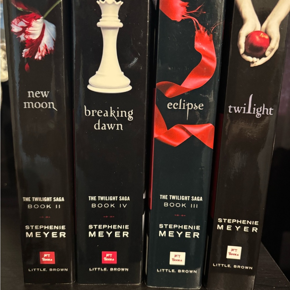 The Twilight Saga Book Set